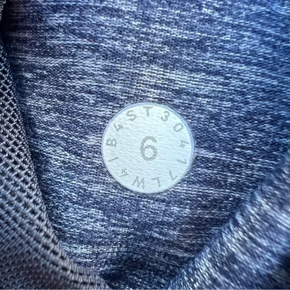 Lululemon Define Jacket Rulu Size 6 Heathered Hero Navy Blue Soft Stretch - Picture 6 of 6